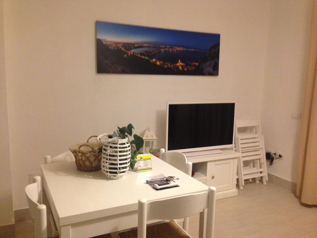 Car'Loft Beachside Κάλιαρι Δωμάτιο φωτογραφία