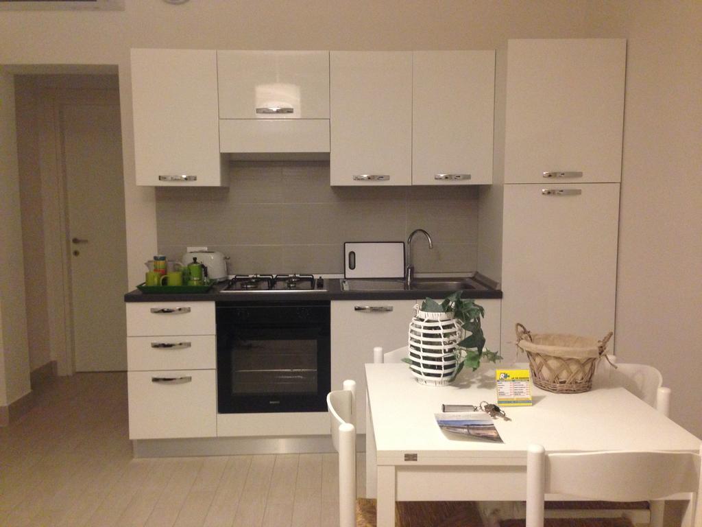Car'Loft Beachside Κάλιαρι Δωμάτιο φωτογραφία